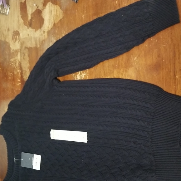 St John's Bay Sweater - Picture 4 of 6